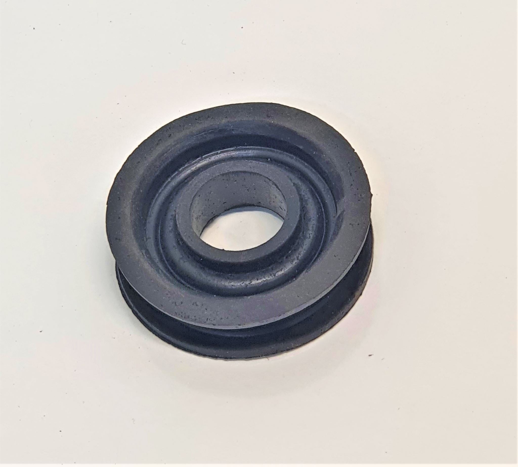 A V Handle Mount - Atom