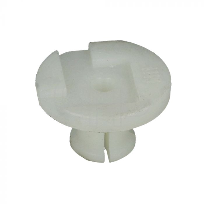 A V Mount Plug - Stihl