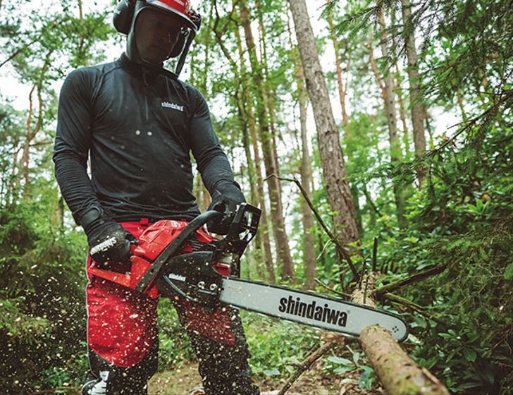 Shindaiwa 451S Chainsaw, 45cc Engine, 16" - 18" Bar & Chain