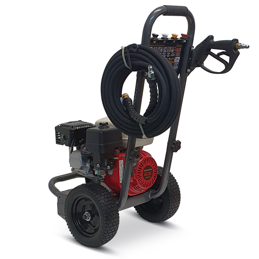 B E 3000 PSI Water Blaster Honda GX200 Engine, CAT Pump Unit